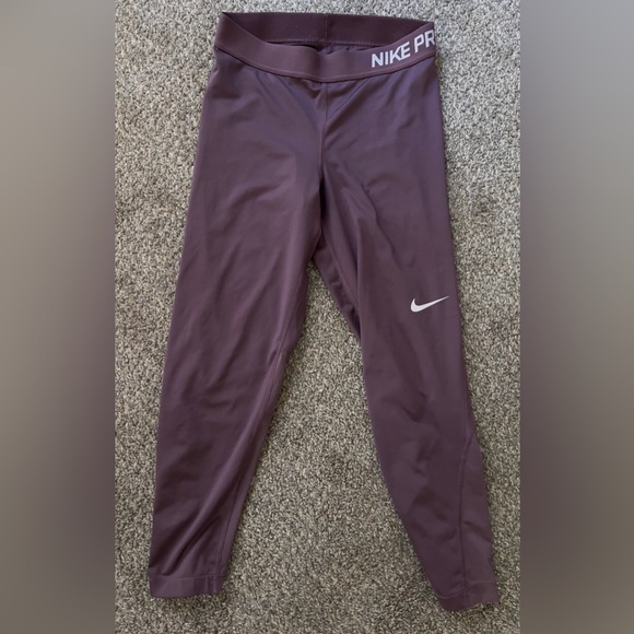 Nike Pants - 💜3 for $30 Sale/Mauve Nike Pro Dri Fit Cropped Leggingss